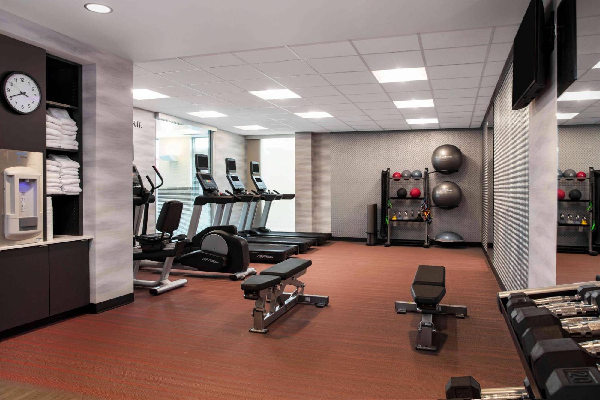 Fairfield By Marriott Inn & Suites ルイスバーグ エクステリア 写真